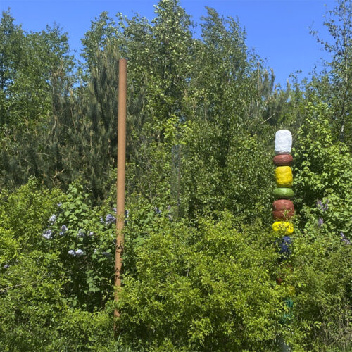 Skulptur bestående af 3 søjler