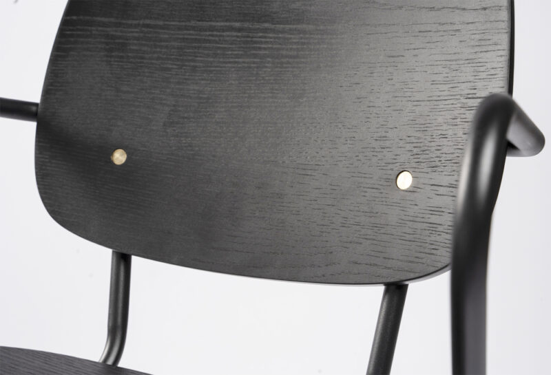 Spisebordsstol. Queen B 19004 black wood, designet af 2DOT
